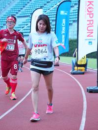 BIB: 671, 9064
                            <button type="button" onclick="openModal(5935970)" class="btn btn-primary btn-sm float-right btn-popup" data-toggle="modal" data-target=".modal-high-quality">
                        <i class="fas fa-shopping-cart"></i> Add to Cart
                    </button>
                                            <button type="button" onclick="isThisMe(5935970, true)" class="btn btn-success btn-sm float-right btn-popup btn-isme hidden" data-toggle="tooltip" data-placement="bottom" title="นี่คือรูปของคุณใช่ไหม คลิกที่นี่เพื่อเอาเข้าอัลบั้ม">
                        <i class="fas fa-plus"></i> Add to album
                    </button>
                    <button type="button" onclick="isThisMe(5935970, false)" class="btn btn-warning btn-sm float-right btn-popup btn-isnotme hidden">
                        <i class="fas fa-ban"></i> Remove from album
                    </button>