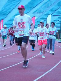 BIB: 2418, 8242, 4244, 
                            <button type="button" onclick="openModal(5926398)" class="btn btn-primary btn-sm float-right btn-popup" data-toggle="modal" data-target=".modal-high-quality">
                        <i class="fas fa-shopping-cart"></i> Add to Cart
                    </button>
                                            <button type="button" onclick="isThisMe(5926398, true)" class="btn btn-success btn-sm float-right btn-popup btn-isme hidden" data-toggle="tooltip" data-placement="bottom" title="นี่คือรูปของคุณใช่ไหม คลิกที่นี่เพื่อเอาเข้าอัลบั้ม">
                        <i class="fas fa-plus"></i> Add to album
                    </button>
                    <button type="button" onclick="isThisMe(5926398, false)" class="btn btn-warning btn-sm float-right btn-popup btn-isnotme hidden">
                        <i class="fas fa-ban"></i> Remove from album
                    </button>