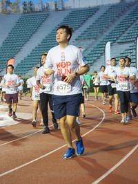 BIB: 8575, 6306, 7853, 623
                            <button type="button" onclick="openModal(5914450)" class="btn btn-primary btn-sm float-right btn-popup" data-toggle="modal" data-target=".modal-high-quality">
                        <i class="fas fa-shopping-cart"></i> Add to Cart
                    </button>
                                            <button type="button" onclick="isThisMe(5914450, true)" class="btn btn-success btn-sm float-right btn-popup btn-isme hidden" data-toggle="tooltip" data-placement="bottom" title="นี่คือรูปของคุณใช่ไหม คลิกที่นี่เพื่อเอาเข้าอัลบั้ม">
                        <i class="fas fa-plus"></i> Add to album
                    </button>
                    <button type="button" onclick="isThisMe(5914450, false)" class="btn btn-warning btn-sm float-right btn-popup btn-isnotme hidden">
                        <i class="fas fa-ban"></i> Remove from album
                    </button>