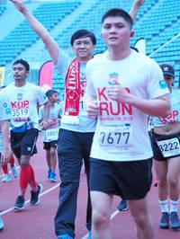 BIB: 3519, 201, 680, 7677, 8222
                            <button type="button" onclick="openModal(5928230)" class="btn btn-primary btn-sm float-right btn-popup" data-toggle="modal" data-target=".modal-high-quality">
                        <i class="fas fa-shopping-cart"></i> Add to Cart
                    </button>
                                            <button type="button" onclick="isThisMe(5928230, true)" class="btn btn-success btn-sm float-right btn-popup btn-isme hidden" data-toggle="tooltip" data-placement="bottom" title="นี่คือรูปของคุณใช่ไหม คลิกที่นี่เพื่อเอาเข้าอัลบั้ม">
                        <i class="fas fa-plus"></i> Add to album
                    </button>
                    <button type="button" onclick="isThisMe(5928230, false)" class="btn btn-warning btn-sm float-right btn-popup btn-isnotme hidden">
                        <i class="fas fa-ban"></i> Remove from album
                    </button>