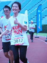 BIB: 461, 3812
                            <button type="button" onclick="openModal(5926604)" class="btn btn-primary btn-sm float-right btn-popup" data-toggle="modal" data-target=".modal-high-quality">
                        <i class="fas fa-shopping-cart"></i> Add to Cart
                    </button>
                                            <button type="button" onclick="isThisMe(5926604, true)" class="btn btn-success btn-sm float-right btn-popup btn-isme hidden" data-toggle="tooltip" data-placement="bottom" title="นี่คือรูปของคุณใช่ไหม คลิกที่นี่เพื่อเอาเข้าอัลบั้ม">
                        <i class="fas fa-plus"></i> Add to album
                    </button>
                    <button type="button" onclick="isThisMe(5926604, false)" class="btn btn-warning btn-sm float-right btn-popup btn-isnotme hidden">
                        <i class="fas fa-ban"></i> Remove from album
                    </button>