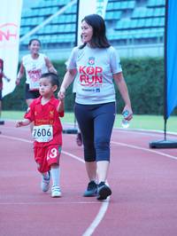 BIB: 2011, 7606
                            <button type="button" onclick="openModal(5933692)" class="btn btn-primary btn-sm float-right btn-popup" data-toggle="modal" data-target=".modal-high-quality">
                        <i class="fas fa-shopping-cart"></i> Add to Cart
                    </button>
                                            <button type="button" onclick="isThisMe(5933692, true)" class="btn btn-success btn-sm float-right btn-popup btn-isme hidden" data-toggle="tooltip" data-placement="bottom" title="นี่คือรูปของคุณใช่ไหม คลิกที่นี่เพื่อเอาเข้าอัลบั้ม">
                        <i class="fas fa-plus"></i> Add to album
                    </button>
                    <button type="button" onclick="isThisMe(5933692, false)" class="btn btn-warning btn-sm float-right btn-popup btn-isnotme hidden">
                        <i class="fas fa-ban"></i> Remove from album
                    </button>