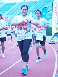 BIB: 6898, 6799
                            <button type="button" onclick="openModal(5923126)" class="btn btn-primary btn-sm float-right btn-popup" data-toggle="modal" data-target=".modal-high-quality">
                        <i class="fas fa-shopping-cart"></i> Add to Cart
                    </button>
                                            <button type="button" onclick="isThisMe(5923126, true)" class="btn btn-success btn-sm float-right btn-popup btn-isme hidden" data-toggle="tooltip" data-placement="bottom" title="นี่คือรูปของคุณใช่ไหม คลิกที่นี่เพื่อเอาเข้าอัลบั้ม">
                        <i class="fas fa-plus"></i> Add to album
                    </button>
                    <button type="button" onclick="isThisMe(5923126, false)" class="btn btn-warning btn-sm float-right btn-popup btn-isnotme hidden">
                        <i class="fas fa-ban"></i> Remove from album
                    </button>