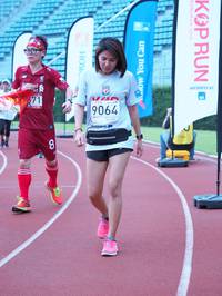 BIB: 9064
                            <button type="button" onclick="openModal(5935962)" class="btn btn-primary btn-sm float-right btn-popup" data-toggle="modal" data-target=".modal-high-quality">
                        <i class="fas fa-shopping-cart"></i> Add to Cart
                    </button>
                                            <button type="button" onclick="isThisMe(5935962, true)" class="btn btn-success btn-sm float-right btn-popup btn-isme hidden" data-toggle="tooltip" data-placement="bottom" title="นี่คือรูปของคุณใช่ไหม คลิกที่นี่เพื่อเอาเข้าอัลบั้ม">
                        <i class="fas fa-plus"></i> Add to album
                    </button>
                    <button type="button" onclick="isThisMe(5935962, false)" class="btn btn-warning btn-sm float-right btn-popup btn-isnotme hidden">
                        <i class="fas fa-ban"></i> Remove from album
                    </button>