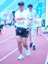 BIB: 7525
                            <button type="button" onclick="openModal(5926175)" class="btn btn-primary btn-sm float-right btn-popup" data-toggle="modal" data-target=".modal-high-quality">
                        <i class="fas fa-shopping-cart"></i> Add to Cart
                    </button>
                                            <button type="button" onclick="isThisMe(5926175, true)" class="btn btn-success btn-sm float-right btn-popup btn-isme hidden" data-toggle="tooltip" data-placement="bottom" title="นี่คือรูปของคุณใช่ไหม คลิกที่นี่เพื่อเอาเข้าอัลบั้ม">
                        <i class="fas fa-plus"></i> Add to album
                    </button>
                    <button type="button" onclick="isThisMe(5926175, false)" class="btn btn-warning btn-sm float-right btn-popup btn-isnotme hidden">
                        <i class="fas fa-ban"></i> Remove from album
                    </button>