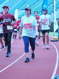 BIB: 4739, 518
                            <button type="button" onclick="openModal(5928559)" class="btn btn-primary btn-sm float-right btn-popup" data-toggle="modal" data-target=".modal-high-quality">
                        <i class="fas fa-shopping-cart"></i> Add to Cart
                    </button>
                                            <button type="button" onclick="isThisMe(5928559, true)" class="btn btn-success btn-sm float-right btn-popup btn-isme hidden" data-toggle="tooltip" data-placement="bottom" title="นี่คือรูปของคุณใช่ไหม คลิกที่นี่เพื่อเอาเข้าอัลบั้ม">
                        <i class="fas fa-plus"></i> Add to album
                    </button>
                    <button type="button" onclick="isThisMe(5928559, false)" class="btn btn-warning btn-sm float-right btn-popup btn-isnotme hidden">
                        <i class="fas fa-ban"></i> Remove from album
                    </button>