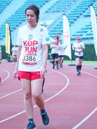 BIB: 3386
                            <button type="button" onclick="openModal(5936546)" class="btn btn-primary btn-sm float-right btn-popup" data-toggle="modal" data-target=".modal-high-quality">
                        <i class="fas fa-shopping-cart"></i> Add to Cart
                    </button>
                                            <button type="button" onclick="isThisMe(5936546, true)" class="btn btn-success btn-sm float-right btn-popup btn-isme hidden" data-toggle="tooltip" data-placement="bottom" title="นี่คือรูปของคุณใช่ไหม คลิกที่นี่เพื่อเอาเข้าอัลบั้ม">
                        <i class="fas fa-plus"></i> Add to album
                    </button>
                    <button type="button" onclick="isThisMe(5936546, false)" class="btn btn-warning btn-sm float-right btn-popup btn-isnotme hidden">
                        <i class="fas fa-ban"></i> Remove from album
                    </button>