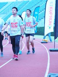 BIB: 7141, 6462
                            <button type="button" onclick="openModal(5922145)" class="btn btn-primary btn-sm float-right btn-popup" data-toggle="modal" data-target=".modal-high-quality">
                        <i class="fas fa-shopping-cart"></i> Add to Cart
                    </button>
                                            <button type="button" onclick="isThisMe(5922145, true)" class="btn btn-success btn-sm float-right btn-popup btn-isme hidden" data-toggle="tooltip" data-placement="bottom" title="นี่คือรูปของคุณใช่ไหม คลิกที่นี่เพื่อเอาเข้าอัลบั้ม">
                        <i class="fas fa-plus"></i> Add to album
                    </button>
                    <button type="button" onclick="isThisMe(5922145, false)" class="btn btn-warning btn-sm float-right btn-popup btn-isnotme hidden">
                        <i class="fas fa-ban"></i> Remove from album
                    </button>