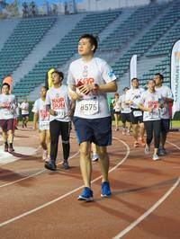 BIB: 8575
                            <button type="button" onclick="openModal(5914411)" class="btn btn-primary btn-sm float-right btn-popup" data-toggle="modal" data-target=".modal-high-quality">
                        <i class="fas fa-shopping-cart"></i> Add to Cart
                    </button>
                                            <button type="button" onclick="isThisMe(5914411, true)" class="btn btn-success btn-sm float-right btn-popup btn-isme hidden" data-toggle="tooltip" data-placement="bottom" title="นี่คือรูปของคุณใช่ไหม คลิกที่นี่เพื่อเอาเข้าอัลบั้ม">
                        <i class="fas fa-plus"></i> Add to album
                    </button>
                    <button type="button" onclick="isThisMe(5914411, false)" class="btn btn-warning btn-sm float-right btn-popup btn-isnotme hidden">
                        <i class="fas fa-ban"></i> Remove from album
                    </button>