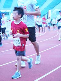 BIB: 014, 105
                            <button type="button" onclick="openModal(5922813)" class="btn btn-primary btn-sm float-right btn-popup" data-toggle="modal" data-target=".modal-high-quality">
                        <i class="fas fa-shopping-cart"></i> Add to Cart
                    </button>
                                            <button type="button" onclick="isThisMe(5922813, true)" class="btn btn-success btn-sm float-right btn-popup btn-isme hidden" data-toggle="tooltip" data-placement="bottom" title="นี่คือรูปของคุณใช่ไหม คลิกที่นี่เพื่อเอาเข้าอัลบั้ม">
                        <i class="fas fa-plus"></i> Add to album
                    </button>
                    <button type="button" onclick="isThisMe(5922813, false)" class="btn btn-warning btn-sm float-right btn-popup btn-isnotme hidden">
                        <i class="fas fa-ban"></i> Remove from album
                    </button>