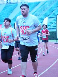 BIB: 201, 7887, 7442, 576
                            <button type="button" onclick="openModal(5919628)" class="btn btn-primary btn-sm float-right btn-popup" data-toggle="modal" data-target=".modal-high-quality">
                        <i class="fas fa-shopping-cart"></i> Add to Cart
                    </button>
                                            <button type="button" onclick="isThisMe(5919628, true)" class="btn btn-success btn-sm float-right btn-popup btn-isme hidden" data-toggle="tooltip" data-placement="bottom" title="นี่คือรูปของคุณใช่ไหม คลิกที่นี่เพื่อเอาเข้าอัลบั้ม">
                        <i class="fas fa-plus"></i> Add to album
                    </button>
                    <button type="button" onclick="isThisMe(5919628, false)" class="btn btn-warning btn-sm float-right btn-popup btn-isnotme hidden">
                        <i class="fas fa-ban"></i> Remove from album
                    </button>