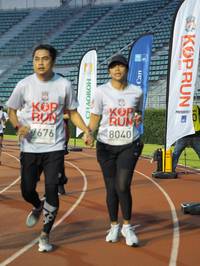 BIB: 676, 8040, 2019
                            <button type="button" onclick="openModal(5913240)" class="btn btn-primary btn-sm float-right btn-popup" data-toggle="modal" data-target=".modal-high-quality">
                        <i class="fas fa-shopping-cart"></i> Add to Cart
                    </button>
                                            <button type="button" onclick="isThisMe(5913240, true)" class="btn btn-success btn-sm float-right btn-popup btn-isme hidden" data-toggle="tooltip" data-placement="bottom" title="นี่คือรูปของคุณใช่ไหม คลิกที่นี่เพื่อเอาเข้าอัลบั้ม">
                        <i class="fas fa-plus"></i> Add to album
                    </button>
                    <button type="button" onclick="isThisMe(5913240, false)" class="btn btn-warning btn-sm float-right btn-popup btn-isnotme hidden">
                        <i class="fas fa-ban"></i> Remove from album
                    </button>