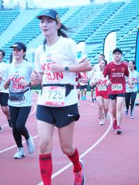 BIB: 2253, 3958, 725
                            <button type="button" onclick="openModal(5933292)" class="btn btn-primary btn-sm float-right btn-popup" data-toggle="modal" data-target=".modal-high-quality">
                        <i class="fas fa-shopping-cart"></i> Add to Cart
                    </button>
                                            <button type="button" onclick="isThisMe(5933292, true)" class="btn btn-success btn-sm float-right btn-popup btn-isme hidden" data-toggle="tooltip" data-placement="bottom" title="นี่คือรูปของคุณใช่ไหม คลิกที่นี่เพื่อเอาเข้าอัลบั้ม">
                        <i class="fas fa-plus"></i> Add to album
                    </button>
                    <button type="button" onclick="isThisMe(5933292, false)" class="btn btn-warning btn-sm float-right btn-popup btn-isnotme hidden">
                        <i class="fas fa-ban"></i> Remove from album
                    </button>