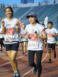 BIB: 6621, 6764, 6763
                            <button type="button" onclick="openModal(5916245)" class="btn btn-primary btn-sm float-right btn-popup" data-toggle="modal" data-target=".modal-high-quality">
                        <i class="fas fa-shopping-cart"></i> Add to Cart
                    </button>
                                            <button type="button" onclick="isThisMe(5916245, true)" class="btn btn-success btn-sm float-right btn-popup btn-isme hidden" data-toggle="tooltip" data-placement="bottom" title="นี่คือรูปของคุณใช่ไหม คลิกที่นี่เพื่อเอาเข้าอัลบั้ม">
                        <i class="fas fa-plus"></i> Add to album
                    </button>
                    <button type="button" onclick="isThisMe(5916245, false)" class="btn btn-warning btn-sm float-right btn-popup btn-isnotme hidden">
                        <i class="fas fa-ban"></i> Remove from album
                    </button>