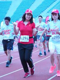 BIB: 1901, 7772, 6295, 6095, 6294
                            <button type="button" onclick="openModal(5920097)" class="btn btn-primary btn-sm float-right btn-popup" data-toggle="modal" data-target=".modal-high-quality">
                        <i class="fas fa-shopping-cart"></i> Add to Cart
                    </button>
                                            <button type="button" onclick="isThisMe(5920097, true)" class="btn btn-success btn-sm float-right btn-popup btn-isme hidden" data-toggle="tooltip" data-placement="bottom" title="นี่คือรูปของคุณใช่ไหม คลิกที่นี่เพื่อเอาเข้าอัลบั้ม">
                        <i class="fas fa-plus"></i> Add to album
                    </button>
                    <button type="button" onclick="isThisMe(5920097, false)" class="btn btn-warning btn-sm float-right btn-popup btn-isnotme hidden">
                        <i class="fas fa-ban"></i> Remove from album
                    </button>