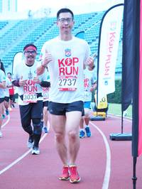 BIB: 2737, 3037, 353
                            <button type="button" onclick="openModal(5933499)" class="btn btn-primary btn-sm float-right btn-popup" data-toggle="modal" data-target=".modal-high-quality">
                        <i class="fas fa-shopping-cart"></i> Add to Cart
                    </button>
                                            <button type="button" onclick="isThisMe(5933499, true)" class="btn btn-success btn-sm float-right btn-popup btn-isme hidden" data-toggle="tooltip" data-placement="bottom" title="นี่คือรูปของคุณใช่ไหม คลิกที่นี่เพื่อเอาเข้าอัลบั้ม">
                        <i class="fas fa-plus"></i> Add to album
                    </button>
                    <button type="button" onclick="isThisMe(5933499, false)" class="btn btn-warning btn-sm float-right btn-popup btn-isnotme hidden">
                        <i class="fas fa-ban"></i> Remove from album
                    </button>