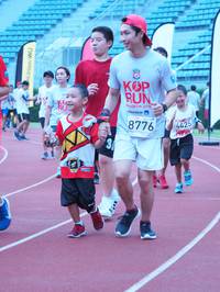 BIB: 201, 4425, 8776
                            <button type="button" onclick="openModal(5931226)" class="btn btn-primary btn-sm float-right btn-popup" data-toggle="modal" data-target=".modal-high-quality">
                        <i class="fas fa-shopping-cart"></i> Add to Cart
                    </button>
                                            <button type="button" onclick="isThisMe(5931226, true)" class="btn btn-success btn-sm float-right btn-popup btn-isme hidden" data-toggle="tooltip" data-placement="bottom" title="นี่คือรูปของคุณใช่ไหม คลิกที่นี่เพื่อเอาเข้าอัลบั้ม">
                        <i class="fas fa-plus"></i> Add to album
                    </button>
                    <button type="button" onclick="isThisMe(5931226, false)" class="btn btn-warning btn-sm float-right btn-popup btn-isnotme hidden">
                        <i class="fas fa-ban"></i> Remove from album
                    </button>