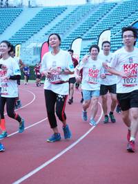 BIB: 1022, 2874, 5753
                            <button type="button" onclick="openModal(5935238)" class="btn btn-primary btn-sm float-right btn-popup" data-toggle="modal" data-target=".modal-high-quality">
                        <i class="fas fa-shopping-cart"></i> Add to Cart
                    </button>
                                            <button type="button" onclick="isThisMe(5935238, true)" class="btn btn-success btn-sm float-right btn-popup btn-isme hidden" data-toggle="tooltip" data-placement="bottom" title="นี่คือรูปของคุณใช่ไหม คลิกที่นี่เพื่อเอาเข้าอัลบั้ม">
                        <i class="fas fa-plus"></i> Add to album
                    </button>
                    <button type="button" onclick="isThisMe(5935238, false)" class="btn btn-warning btn-sm float-right btn-popup btn-isnotme hidden">
                        <i class="fas fa-ban"></i> Remove from album
                    </button>