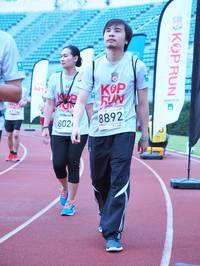 BIB: 8892
                            <button type="button" onclick="openModal(5934292)" class="btn btn-primary btn-sm float-right btn-popup" data-toggle="modal" data-target=".modal-high-quality">
                        <i class="fas fa-shopping-cart"></i> Add to Cart
                    </button>
                                            <button type="button" onclick="isThisMe(5934292, true)" class="btn btn-success btn-sm float-right btn-popup btn-isme hidden" data-toggle="tooltip" data-placement="bottom" title="นี่คือรูปของคุณใช่ไหม คลิกที่นี่เพื่อเอาเข้าอัลบั้ม">
                        <i class="fas fa-plus"></i> Add to album
                    </button>
                    <button type="button" onclick="isThisMe(5934292, false)" class="btn btn-warning btn-sm float-right btn-popup btn-isnotme hidden">
                        <i class="fas fa-ban"></i> Remove from album
                    </button>