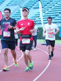 BIB: 5191, 1120, 5190, 2072
                            <button type="button" onclick="openModal(5936702)" class="btn btn-primary btn-sm float-right btn-popup" data-toggle="modal" data-target=".modal-high-quality">
                        <i class="fas fa-shopping-cart"></i> Add to Cart
                    </button>
                                            <button type="button" onclick="isThisMe(5936702, true)" class="btn btn-success btn-sm float-right btn-popup btn-isme hidden" data-toggle="tooltip" data-placement="bottom" title="นี่คือรูปของคุณใช่ไหม คลิกที่นี่เพื่อเอาเข้าอัลบั้ม">
                        <i class="fas fa-plus"></i> Add to album
                    </button>
                    <button type="button" onclick="isThisMe(5936702, false)" class="btn btn-warning btn-sm float-right btn-popup btn-isnotme hidden">
                        <i class="fas fa-ban"></i> Remove from album
                    </button>