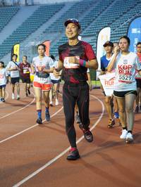 BIB: 5529, 182
                            <button type="button" onclick="openModal(5916885)" class="btn btn-primary btn-sm float-right btn-popup" data-toggle="modal" data-target=".modal-high-quality">
                        <i class="fas fa-shopping-cart"></i> Add to Cart
                    </button>
                                            <button type="button" onclick="isThisMe(5916885, true)" class="btn btn-success btn-sm float-right btn-popup btn-isme hidden" data-toggle="tooltip" data-placement="bottom" title="นี่คือรูปของคุณใช่ไหม คลิกที่นี่เพื่อเอาเข้าอัลบั้ม">
                        <i class="fas fa-plus"></i> Add to album
                    </button>
                    <button type="button" onclick="isThisMe(5916885, false)" class="btn btn-warning btn-sm float-right btn-popup btn-isnotme hidden">
                        <i class="fas fa-ban"></i> Remove from album
                    </button>