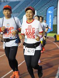 BIB: 2919, 475
                            <button type="button" onclick="openModal(5916058)" class="btn btn-primary btn-sm float-right btn-popup" data-toggle="modal" data-target=".modal-high-quality">
                        <i class="fas fa-shopping-cart"></i> Add to Cart
                    </button>
                                            <button type="button" onclick="isThisMe(5916058, true)" class="btn btn-success btn-sm float-right btn-popup btn-isme hidden" data-toggle="tooltip" data-placement="bottom" title="นี่คือรูปของคุณใช่ไหม คลิกที่นี่เพื่อเอาเข้าอัลบั้ม">
                        <i class="fas fa-plus"></i> Add to album
                    </button>
                    <button type="button" onclick="isThisMe(5916058, false)" class="btn btn-warning btn-sm float-right btn-popup btn-isnotme hidden">
                        <i class="fas fa-ban"></i> Remove from album
                    </button>