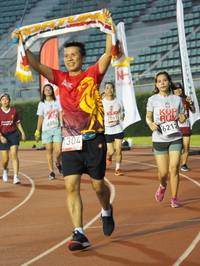 BIB: 6554, 2869, 6212, 1304
                            <button type="button" onclick="openModal(5908865)" class="btn btn-primary btn-sm float-right btn-popup" data-toggle="modal" data-target=".modal-high-quality">
                        <i class="fas fa-shopping-cart"></i> Add to Cart
                    </button>
                                            <button type="button" onclick="isThisMe(5908865, true)" class="btn btn-success btn-sm float-right btn-popup btn-isme hidden" data-toggle="tooltip" data-placement="bottom" title="นี่คือรูปของคุณใช่ไหม คลิกที่นี่เพื่อเอาเข้าอัลบั้ม">
                        <i class="fas fa-plus"></i> Add to album
                    </button>
                    <button type="button" onclick="isThisMe(5908865, false)" class="btn btn-warning btn-sm float-right btn-popup btn-isnotme hidden">
                        <i class="fas fa-ban"></i> Remove from album
                    </button>