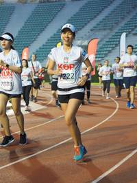 BIB: 1222, 575, 7888
                            <button type="button" onclick="openModal(5914194)" class="btn btn-primary btn-sm float-right btn-popup" data-toggle="modal" data-target=".modal-high-quality">
                        <i class="fas fa-shopping-cart"></i> Add to Cart
                    </button>
                                            <button type="button" onclick="isThisMe(5914194, true)" class="btn btn-success btn-sm float-right btn-popup btn-isme hidden" data-toggle="tooltip" data-placement="bottom" title="นี่คือรูปของคุณใช่ไหม คลิกที่นี่เพื่อเอาเข้าอัลบั้ม">
                        <i class="fas fa-plus"></i> Add to album
                    </button>
                    <button type="button" onclick="isThisMe(5914194, false)" class="btn btn-warning btn-sm float-right btn-popup btn-isnotme hidden">
                        <i class="fas fa-ban"></i> Remove from album
                    </button>