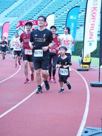 BIB: 534, 700, 1699, 8678, 8679
                            <button type="button" onclick="openModal(5935039)" class="btn btn-primary btn-sm float-right btn-popup" data-toggle="modal" data-target=".modal-high-quality">
                        <i class="fas fa-shopping-cart"></i> Add to Cart
                    </button>
                                            <button type="button" onclick="isThisMe(5935039, true)" class="btn btn-success btn-sm float-right btn-popup btn-isme hidden" data-toggle="tooltip" data-placement="bottom" title="นี่คือรูปของคุณใช่ไหม คลิกที่นี่เพื่อเอาเข้าอัลบั้ม">
                        <i class="fas fa-plus"></i> Add to album
                    </button>
                    <button type="button" onclick="isThisMe(5935039, false)" class="btn btn-warning btn-sm float-right btn-popup btn-isnotme hidden">
                        <i class="fas fa-ban"></i> Remove from album
                    </button>