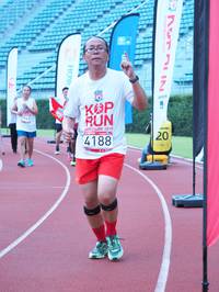 BIB: 920, 2019, 4188
                            <button type="button" onclick="openModal(5936189)" class="btn btn-primary btn-sm float-right btn-popup" data-toggle="modal" data-target=".modal-high-quality">
                        <i class="fas fa-shopping-cart"></i> Add to Cart
                    </button>
                                            <button type="button" onclick="isThisMe(5936189, true)" class="btn btn-success btn-sm float-right btn-popup btn-isme hidden" data-toggle="tooltip" data-placement="bottom" title="นี่คือรูปของคุณใช่ไหม คลิกที่นี่เพื่อเอาเข้าอัลบั้ม">
                        <i class="fas fa-plus"></i> Add to album
                    </button>
                    <button type="button" onclick="isThisMe(5936189, false)" class="btn btn-warning btn-sm float-right btn-popup btn-isnotme hidden">
                        <i class="fas fa-ban"></i> Remove from album
                    </button>