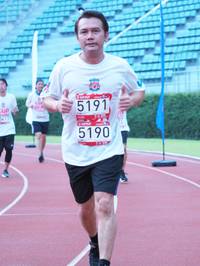 BIB: 5191, 5190
                            <button type="button" onclick="openModal(5936734)" class="btn btn-primary btn-sm float-right btn-popup" data-toggle="modal" data-target=".modal-high-quality">
                        <i class="fas fa-shopping-cart"></i> Add to Cart
                    </button>
                                            <button type="button" onclick="isThisMe(5936734, true)" class="btn btn-success btn-sm float-right btn-popup btn-isme hidden" data-toggle="tooltip" data-placement="bottom" title="นี่คือรูปของคุณใช่ไหม คลิกที่นี่เพื่อเอาเข้าอัลบั้ม">
                        <i class="fas fa-plus"></i> Add to album
                    </button>
                    <button type="button" onclick="isThisMe(5936734, false)" class="btn btn-warning btn-sm float-right btn-popup btn-isnotme hidden">
                        <i class="fas fa-ban"></i> Remove from album
                    </button>