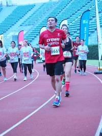 BIB: 6669, 403, 7769, 8955
                            <button type="button" onclick="openModal(5928261)" class="btn btn-primary btn-sm float-right btn-popup" data-toggle="modal" data-target=".modal-high-quality">
                        <i class="fas fa-shopping-cart"></i> Add to Cart
                    </button>
                                            <button type="button" onclick="isThisMe(5928261, true)" class="btn btn-success btn-sm float-right btn-popup btn-isme hidden" data-toggle="tooltip" data-placement="bottom" title="นี่คือรูปของคุณใช่ไหม คลิกที่นี่เพื่อเอาเข้าอัลบั้ม">
                        <i class="fas fa-plus"></i> Add to album
                    </button>
                    <button type="button" onclick="isThisMe(5928261, false)" class="btn btn-warning btn-sm float-right btn-popup btn-isnotme hidden">
                        <i class="fas fa-ban"></i> Remove from album
                    </button>