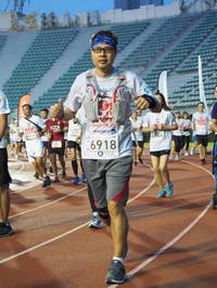 BIB: 8644, 369, 6918
                            <button type="button" onclick="openModal(5914884)" class="btn btn-primary btn-sm float-right btn-popup" data-toggle="modal" data-target=".modal-high-quality">
                        <i class="fas fa-shopping-cart"></i> Add to Cart
                    </button>
                                            <button type="button" onclick="isThisMe(5914884, true)" class="btn btn-success btn-sm float-right btn-popup btn-isme hidden" data-toggle="tooltip" data-placement="bottom" title="นี่คือรูปของคุณใช่ไหม คลิกที่นี่เพื่อเอาเข้าอัลบั้ม">
                        <i class="fas fa-plus"></i> Add to album
                    </button>
                    <button type="button" onclick="isThisMe(5914884, false)" class="btn btn-warning btn-sm float-right btn-popup btn-isnotme hidden">
                        <i class="fas fa-ban"></i> Remove from album
                    </button>