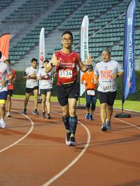 BIB: 3134, 6427, 8371, 407
                            <button type="button" onclick="openModal(5925853)" class="btn btn-primary btn-sm float-right btn-popup" data-toggle="modal" data-target=".modal-high-quality">
                        <i class="fas fa-shopping-cart"></i> Add to Cart
                    </button>
                                            <button type="button" onclick="isThisMe(5925853, true)" class="btn btn-success btn-sm float-right btn-popup btn-isme hidden" data-toggle="tooltip" data-placement="bottom" title="นี่คือรูปของคุณใช่ไหม คลิกที่นี่เพื่อเอาเข้าอัลบั้ม">
                        <i class="fas fa-plus"></i> Add to album
                    </button>
                    <button type="button" onclick="isThisMe(5925853, false)" class="btn btn-warning btn-sm float-right btn-popup btn-isnotme hidden">
                        <i class="fas fa-ban"></i> Remove from album
                    </button>