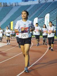 BIB: 7001, 6233
                            <button type="button" onclick="openModal(5916589)" class="btn btn-primary btn-sm float-right btn-popup" data-toggle="modal" data-target=".modal-high-quality">
                        <i class="fas fa-shopping-cart"></i> Add to Cart
                    </button>
                                            <button type="button" onclick="isThisMe(5916589, true)" class="btn btn-success btn-sm float-right btn-popup btn-isme hidden" data-toggle="tooltip" data-placement="bottom" title="นี่คือรูปของคุณใช่ไหม คลิกที่นี่เพื่อเอาเข้าอัลบั้ม">
                        <i class="fas fa-plus"></i> Add to album
                    </button>
                    <button type="button" onclick="isThisMe(5916589, false)" class="btn btn-warning btn-sm float-right btn-popup btn-isnotme hidden">
                        <i class="fas fa-ban"></i> Remove from album
                    </button>