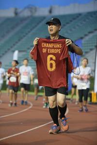 BIB: 
                            <button type="button" onclick="openModal(6016094)" class="btn btn-primary btn-sm float-right btn-popup" data-toggle="modal" data-target=".modal-high-quality">
                        <i class="fas fa-shopping-cart"></i> Add to Cart
                    </button>
                                            <button type="button" onclick="isThisMe(6016094, true)" class="btn btn-success btn-sm float-right btn-popup btn-isme hidden" data-toggle="tooltip" data-placement="bottom" title="นี่คือรูปของคุณใช่ไหม คลิกที่นี่เพื่อเอาเข้าอัลบั้ม">
                        <i class="fas fa-plus"></i> Add to album
                    </button>
                    <button type="button" onclick="isThisMe(6016094, false)" class="btn btn-warning btn-sm float-right btn-popup btn-isnotme hidden">
                        <i class="fas fa-ban"></i> Remove from album
                    </button>