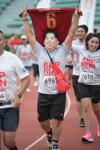 BIB: 201, 7610, 6967
                            <button type="button" onclick="openModal(6035191)" class="btn btn-primary btn-sm float-right btn-popup" data-toggle="modal" data-target=".modal-high-quality">
                        <i class="fas fa-shopping-cart"></i> Add to Cart
                    </button>
                                            <button type="button" onclick="isThisMe(6035191, true)" class="btn btn-success btn-sm float-right btn-popup btn-isme hidden" data-toggle="tooltip" data-placement="bottom" title="นี่คือรูปของคุณใช่ไหม คลิกที่นี่เพื่อเอาเข้าอัลบั้ม">
                        <i class="fas fa-plus"></i> Add to album
                    </button>
                    <button type="button" onclick="isThisMe(6035191, false)" class="btn btn-warning btn-sm float-right btn-popup btn-isnotme hidden">
                        <i class="fas fa-ban"></i> Remove from album
                    </button>