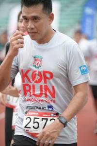 BIB: 019, 257
                            <button type="button" onclick="openModal(6043716)" class="btn btn-primary btn-sm float-right btn-popup" data-toggle="modal" data-target=".modal-high-quality">
                        <i class="fas fa-shopping-cart"></i> Add to Cart
                    </button>
                                            <button type="button" onclick="isThisMe(6043716, true)" class="btn btn-success btn-sm float-right btn-popup btn-isme hidden" data-toggle="tooltip" data-placement="bottom" title="นี่คือรูปของคุณใช่ไหม คลิกที่นี่เพื่อเอาเข้าอัลบั้ม">
                        <i class="fas fa-plus"></i> Add to album
                    </button>
                    <button type="button" onclick="isThisMe(6043716, false)" class="btn btn-warning btn-sm float-right btn-popup btn-isnotme hidden">
                        <i class="fas fa-ban"></i> Remove from album
                    </button>