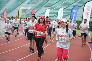 BIB: 790, 6296, 6293
                            <button type="button" onclick="openModal(6032843)" class="btn btn-primary btn-sm float-right btn-popup" data-toggle="modal" data-target=".modal-high-quality">
                        <i class="fas fa-shopping-cart"></i> Add to Cart
                    </button>
                                            <button type="button" onclick="isThisMe(6032843, true)" class="btn btn-success btn-sm float-right btn-popup btn-isme hidden" data-toggle="tooltip" data-placement="bottom" title="นี่คือรูปของคุณใช่ไหม คลิกที่นี่เพื่อเอาเข้าอัลบั้ม">
                        <i class="fas fa-plus"></i> Add to album
                    </button>
                    <button type="button" onclick="isThisMe(6032843, false)" class="btn btn-warning btn-sm float-right btn-popup btn-isnotme hidden">
                        <i class="fas fa-ban"></i> Remove from album
                    </button>