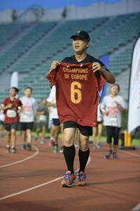 BIB: 
                            <button type="button" onclick="openModal(6015894)" class="btn btn-primary btn-sm float-right btn-popup" data-toggle="modal" data-target=".modal-high-quality">
                        <i class="fas fa-shopping-cart"></i> Add to Cart
                    </button>
                                            <button type="button" onclick="isThisMe(6015894, true)" class="btn btn-success btn-sm float-right btn-popup btn-isme hidden" data-toggle="tooltip" data-placement="bottom" title="นี่คือรูปของคุณใช่ไหม คลิกที่นี่เพื่อเอาเข้าอัลบั้ม">
                        <i class="fas fa-plus"></i> Add to album
                    </button>
                    <button type="button" onclick="isThisMe(6015894, false)" class="btn btn-warning btn-sm float-right btn-popup btn-isnotme hidden">
                        <i class="fas fa-ban"></i> Remove from album
                    </button>