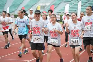 BIB: 7073, 201, 7649, 7650, 7688, 
                            <button type="button" onclick="openModal(6043499)" class="btn btn-primary btn-sm float-right btn-popup" data-toggle="modal" data-target=".modal-high-quality">
                        <i class="fas fa-shopping-cart"></i> Add to Cart
                    </button>
                                            <button type="button" onclick="isThisMe(6043499, true)" class="btn btn-success btn-sm float-right btn-popup btn-isme hidden" data-toggle="tooltip" data-placement="bottom" title="นี่คือรูปของคุณใช่ไหม คลิกที่นี่เพื่อเอาเข้าอัลบั้ม">
                        <i class="fas fa-plus"></i> Add to album
                    </button>
                    <button type="button" onclick="isThisMe(6043499, false)" class="btn btn-warning btn-sm float-right btn-popup btn-isnotme hidden">
                        <i class="fas fa-ban"></i> Remove from album
                    </button>