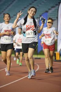 BIB: 6671, 7402, 8191
                            <button type="button" onclick="openModal(6019673)" class="btn btn-primary btn-sm float-right btn-popup" data-toggle="modal" data-target=".modal-high-quality">
                        <i class="fas fa-shopping-cart"></i> Add to Cart
                    </button>
                                            <button type="button" onclick="isThisMe(6019673, true)" class="btn btn-success btn-sm float-right btn-popup btn-isme hidden" data-toggle="tooltip" data-placement="bottom" title="นี่คือรูปของคุณใช่ไหม คลิกที่นี่เพื่อเอาเข้าอัลบั้ม">
                        <i class="fas fa-plus"></i> Add to album
                    </button>
                    <button type="button" onclick="isThisMe(6019673, false)" class="btn btn-warning btn-sm float-right btn-popup btn-isnotme hidden">
                        <i class="fas fa-ban"></i> Remove from album
                    </button>