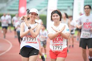 BIB: 6958, 1791, 2019, 1792
                            <button type="button" onclick="openModal(6050575)" class="btn btn-primary btn-sm float-right btn-popup" data-toggle="modal" data-target=".modal-high-quality">
                        <i class="fas fa-shopping-cart"></i> Add to Cart
                    </button>
                                            <button type="button" onclick="isThisMe(6050575, true)" class="btn btn-success btn-sm float-right btn-popup btn-isme hidden" data-toggle="tooltip" data-placement="bottom" title="นี่คือรูปของคุณใช่ไหม คลิกที่นี่เพื่อเอาเข้าอัลบั้ม">
                        <i class="fas fa-plus"></i> Add to album
                    </button>
                    <button type="button" onclick="isThisMe(6050575, false)" class="btn btn-warning btn-sm float-right btn-popup btn-isnotme hidden">
                        <i class="fas fa-ban"></i> Remove from album
                    </button>