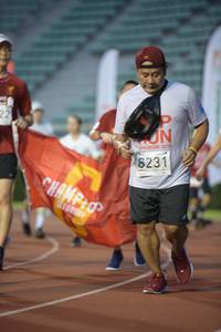 BIB: 201, 8231
                            <button type="button" onclick="openModal(6017203)" class="btn btn-primary btn-sm float-right btn-popup" data-toggle="modal" data-target=".modal-high-quality">
                        <i class="fas fa-shopping-cart"></i> Add to Cart
                    </button>
                                            <button type="button" onclick="isThisMe(6017203, true)" class="btn btn-success btn-sm float-right btn-popup btn-isme hidden" data-toggle="tooltip" data-placement="bottom" title="นี่คือรูปของคุณใช่ไหม คลิกที่นี่เพื่อเอาเข้าอัลบั้ม">
                        <i class="fas fa-plus"></i> Add to album
                    </button>
                    <button type="button" onclick="isThisMe(6017203, false)" class="btn btn-warning btn-sm float-right btn-popup btn-isnotme hidden">
                        <i class="fas fa-ban"></i> Remove from album
                    </button>