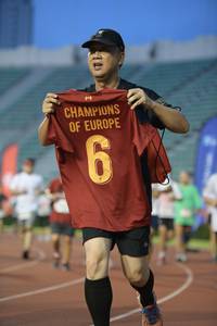 BIB: 
                            <button type="button" onclick="openModal(6016212)" class="btn btn-primary btn-sm float-right btn-popup" data-toggle="modal" data-target=".modal-high-quality">
                        <i class="fas fa-shopping-cart"></i> Add to Cart
                    </button>
                                            <button type="button" onclick="isThisMe(6016212, true)" class="btn btn-success btn-sm float-right btn-popup btn-isme hidden" data-toggle="tooltip" data-placement="bottom" title="นี่คือรูปของคุณใช่ไหม คลิกที่นี่เพื่อเอาเข้าอัลบั้ม">
                        <i class="fas fa-plus"></i> Add to album
                    </button>
                    <button type="button" onclick="isThisMe(6016212, false)" class="btn btn-warning btn-sm float-right btn-popup btn-isnotme hidden">
                        <i class="fas fa-ban"></i> Remove from album
                    </button>