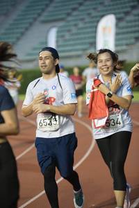 BIB: 6533, 534
                            <button type="button" onclick="openModal(6013112)" class="btn btn-primary btn-sm float-right btn-popup" data-toggle="modal" data-target=".modal-high-quality">
                        <i class="fas fa-shopping-cart"></i> Add to Cart
                    </button>
                                            <button type="button" onclick="isThisMe(6013112, true)" class="btn btn-success btn-sm float-right btn-popup btn-isme hidden" data-toggle="tooltip" data-placement="bottom" title="นี่คือรูปของคุณใช่ไหม คลิกที่นี่เพื่อเอาเข้าอัลบั้ม">
                        <i class="fas fa-plus"></i> Add to album
                    </button>
                    <button type="button" onclick="isThisMe(6013112, false)" class="btn btn-warning btn-sm float-right btn-popup btn-isnotme hidden">
                        <i class="fas fa-ban"></i> Remove from album
                    </button>