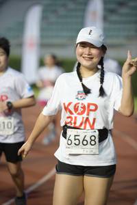 BIB: 6568
                            <button type="button" onclick="openModal(6009431)" class="btn btn-primary btn-sm float-right btn-popup" data-toggle="modal" data-target=".modal-high-quality">
                        <i class="fas fa-shopping-cart"></i> Add to Cart
                    </button>
                                            <button type="button" onclick="isThisMe(6009431, true)" class="btn btn-success btn-sm float-right btn-popup btn-isme hidden" data-toggle="tooltip" data-placement="bottom" title="นี่คือรูปของคุณใช่ไหม คลิกที่นี่เพื่อเอาเข้าอัลบั้ม">
                        <i class="fas fa-plus"></i> Add to album
                    </button>
                    <button type="button" onclick="isThisMe(6009431, false)" class="btn btn-warning btn-sm float-right btn-popup btn-isnotme hidden">
                        <i class="fas fa-ban"></i> Remove from album
                    </button>