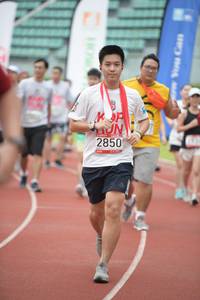 BIB: 2850
                            <button type="button" onclick="openModal(6043254)" class="btn btn-primary btn-sm float-right btn-popup" data-toggle="modal" data-target=".modal-high-quality">
                        <i class="fas fa-shopping-cart"></i> Add to Cart
                    </button>
                                            <button type="button" onclick="isThisMe(6043254, true)" class="btn btn-success btn-sm float-right btn-popup btn-isme hidden" data-toggle="tooltip" data-placement="bottom" title="นี่คือรูปของคุณใช่ไหม คลิกที่นี่เพื่อเอาเข้าอัลบั้ม">
                        <i class="fas fa-plus"></i> Add to album
                    </button>
                    <button type="button" onclick="isThisMe(6043254, false)" class="btn btn-warning btn-sm float-right btn-popup btn-isnotme hidden">
                        <i class="fas fa-ban"></i> Remove from album
                    </button>