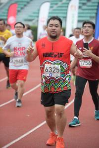 BIB: 7548, 1756, 6325
                            <button type="button" onclick="openModal(6036386)" class="btn btn-primary btn-sm float-right btn-popup" data-toggle="modal" data-target=".modal-high-quality">
                        <i class="fas fa-shopping-cart"></i> Add to Cart
                    </button>
                                            <button type="button" onclick="isThisMe(6036386, true)" class="btn btn-success btn-sm float-right btn-popup btn-isme hidden" data-toggle="tooltip" data-placement="bottom" title="นี่คือรูปของคุณใช่ไหม คลิกที่นี่เพื่อเอาเข้าอัลบั้ม">
                        <i class="fas fa-plus"></i> Add to album
                    </button>
                    <button type="button" onclick="isThisMe(6036386, false)" class="btn btn-warning btn-sm float-right btn-popup btn-isnotme hidden">
                        <i class="fas fa-ban"></i> Remove from album
                    </button>