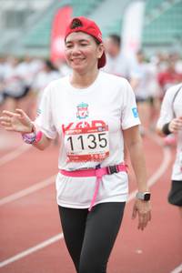 BIB: 1135
                            <button type="button" onclick="openModal(6042933)" class="btn btn-primary btn-sm float-right btn-popup" data-toggle="modal" data-target=".modal-high-quality">
                        <i class="fas fa-shopping-cart"></i> Add to Cart
                    </button>
                                            <button type="button" onclick="isThisMe(6042933, true)" class="btn btn-success btn-sm float-right btn-popup btn-isme hidden" data-toggle="tooltip" data-placement="bottom" title="นี่คือรูปของคุณใช่ไหม คลิกที่นี่เพื่อเอาเข้าอัลบั้ม">
                        <i class="fas fa-plus"></i> Add to album
                    </button>
                    <button type="button" onclick="isThisMe(6042933, false)" class="btn btn-warning btn-sm float-right btn-popup btn-isnotme hidden">
                        <i class="fas fa-ban"></i> Remove from album
                    </button>